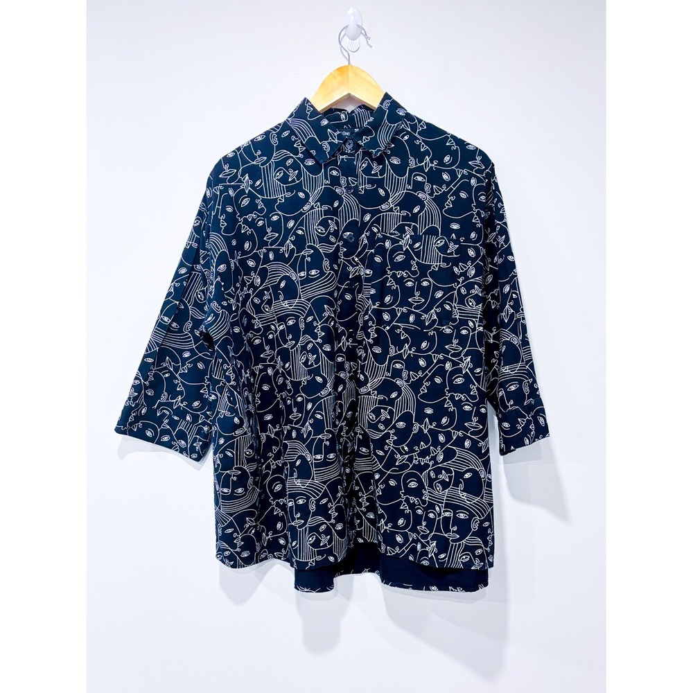 SIMONS Black face print shirt | Oversized artsy graphic | Medium/Large